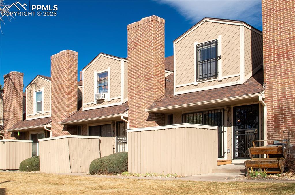 Image 1 of 35: Back of Structure