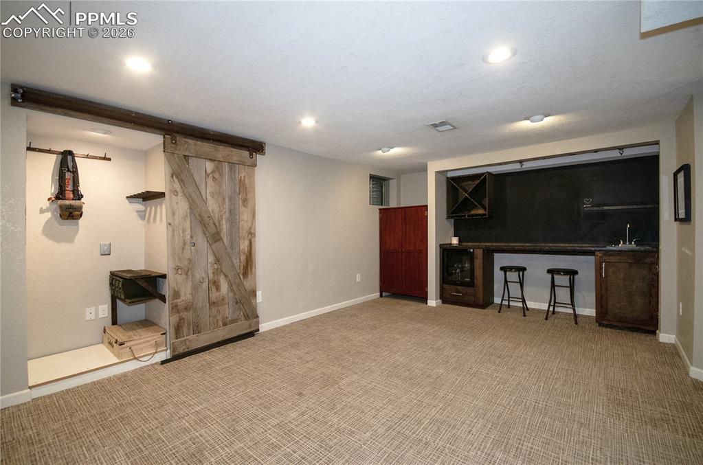 Image 27 of 35: Family Room