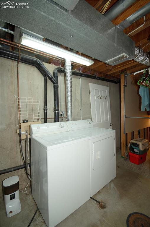 Image 31 of 35: Laundry