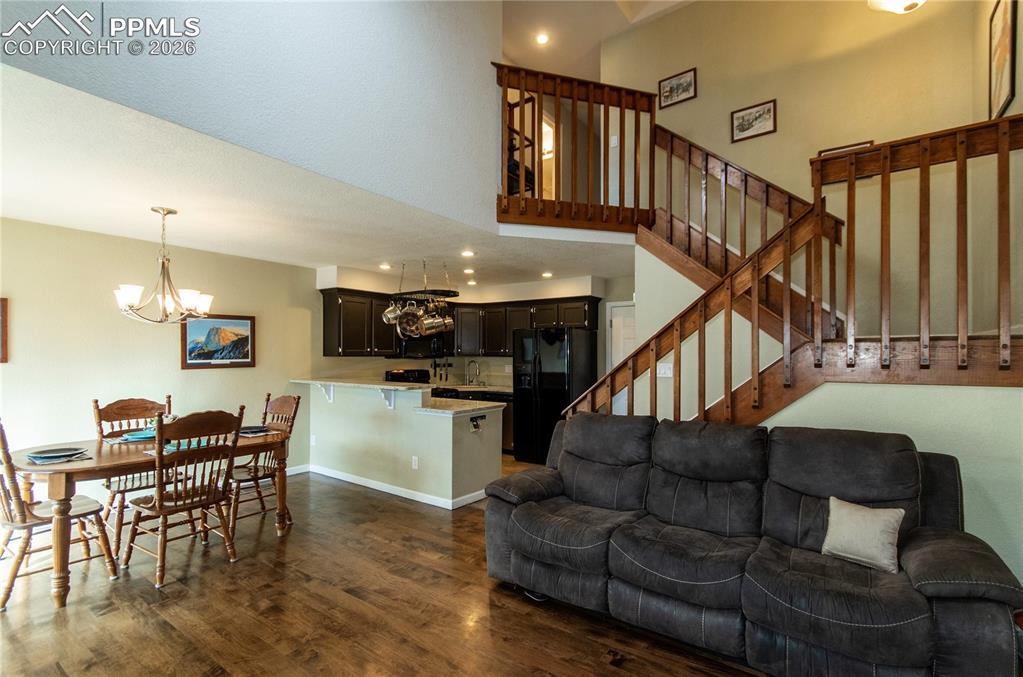 Image 4 of 35: Living Room