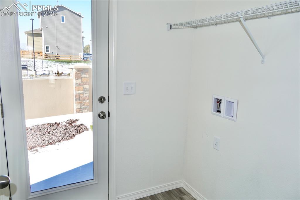 Image 19 of 23: Laundry