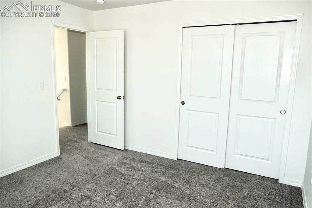 Image 5 of 23: Bedroom