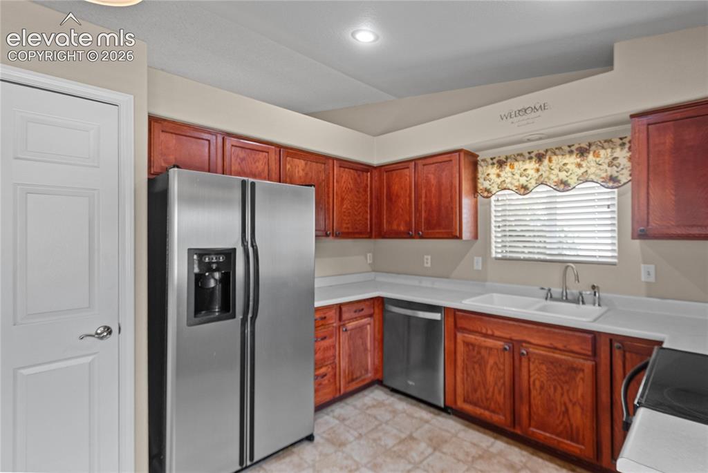 Image 8 of 21: Kitchen