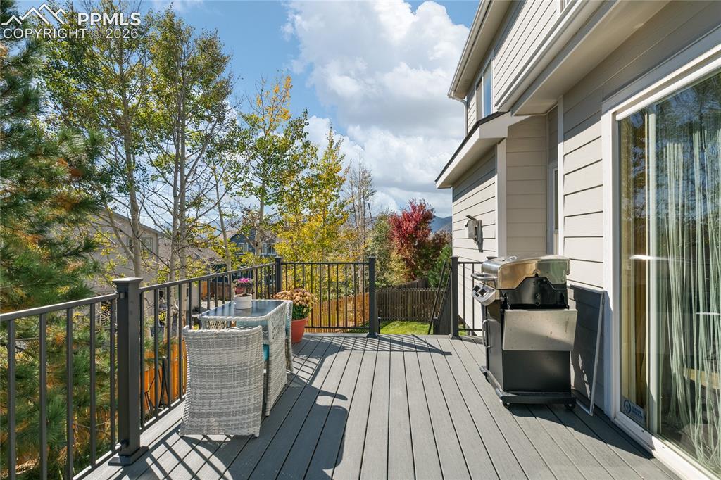 Image 41 of 45: Deck