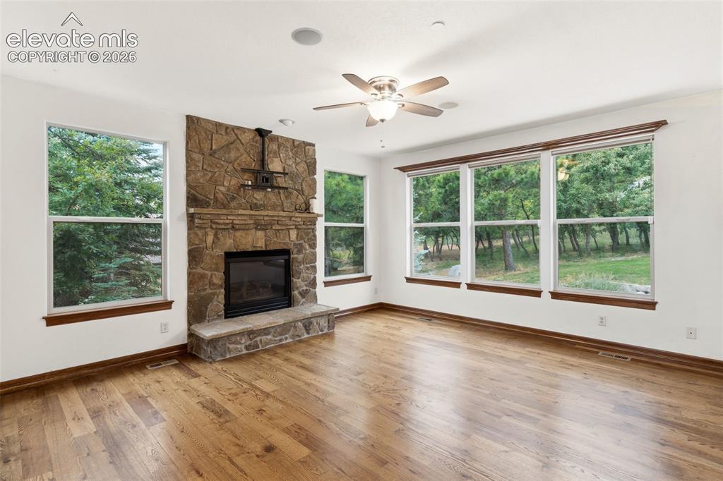 Image 8 of 48: Living Room