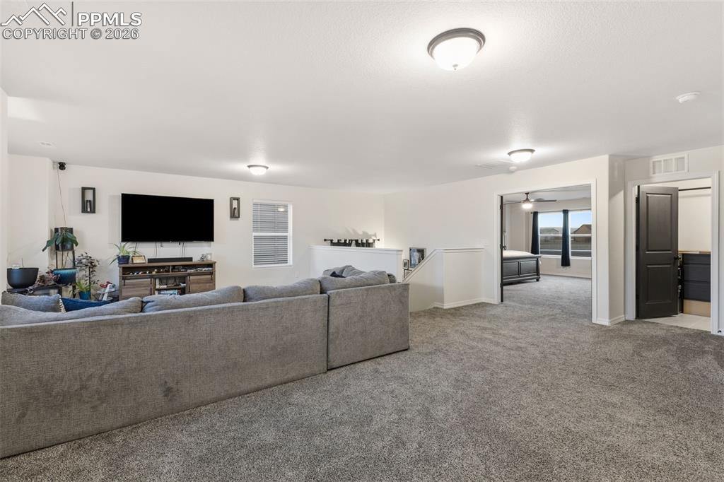 Image 19 of 48: Family Room