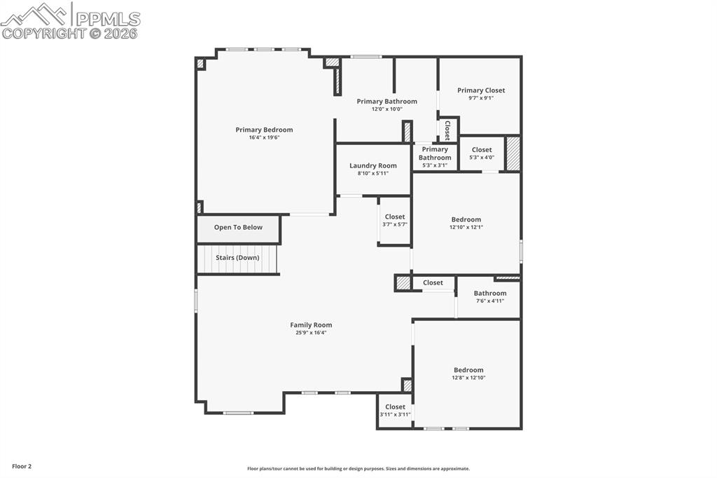 Image 33 of 48: Bedroom