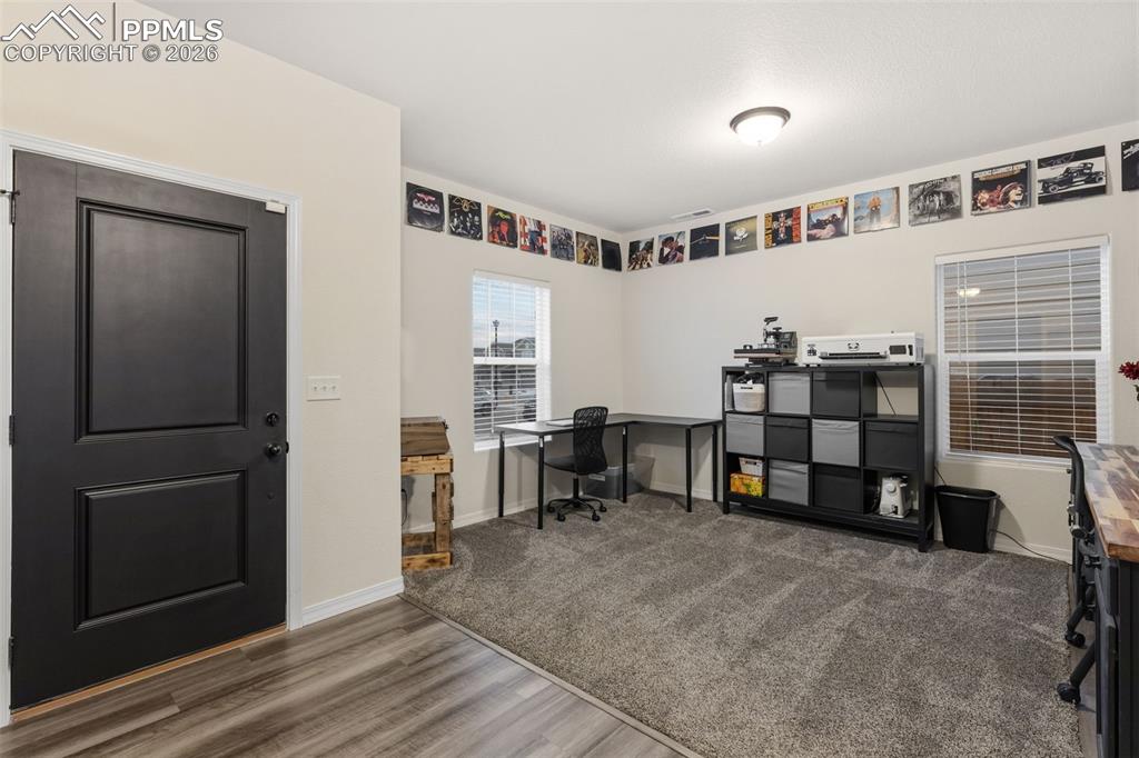 Image 4 of 48: Office