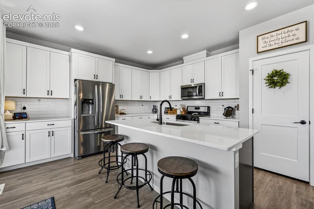 Image 12 of 49: Kitchen