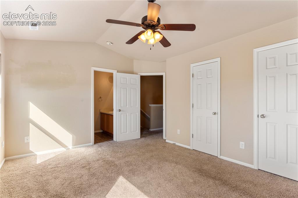 Image 12 of 19: Bedroom
