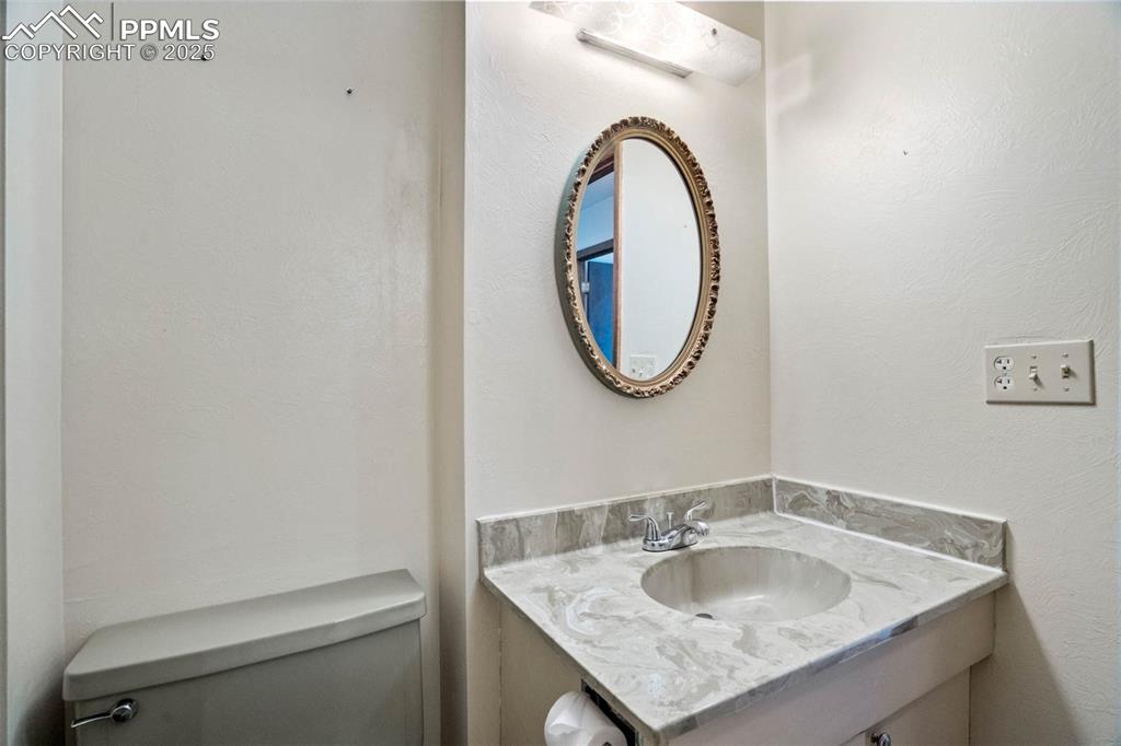 Image 27 of 49: Full bathroom- upper level