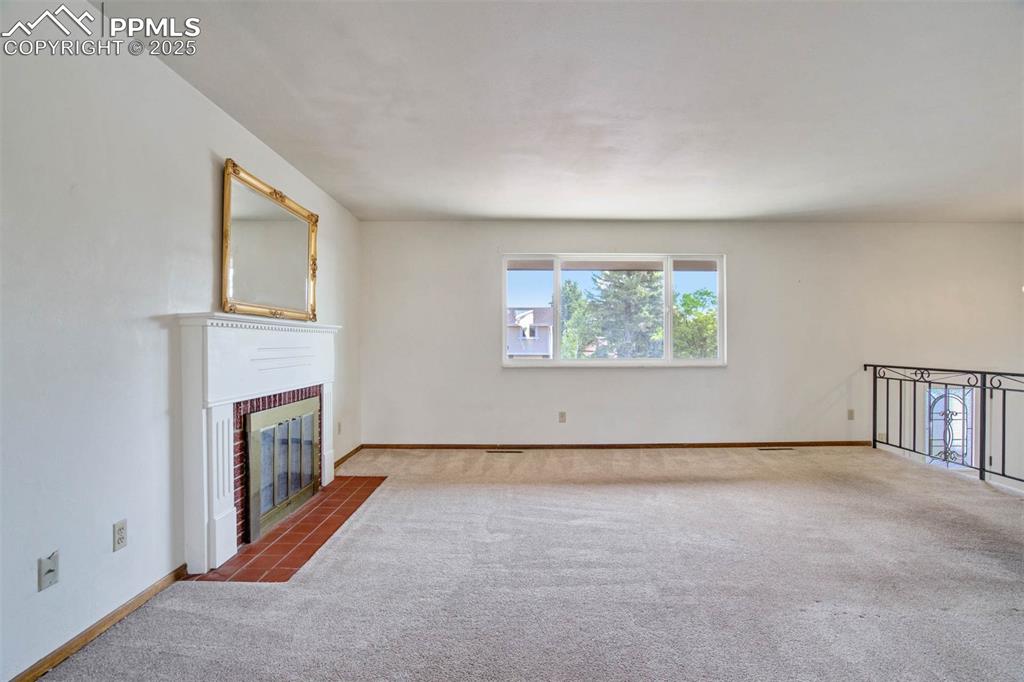Image 6 of 49: Living Room