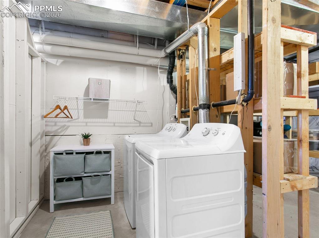 Image 25 of 48: Laundry