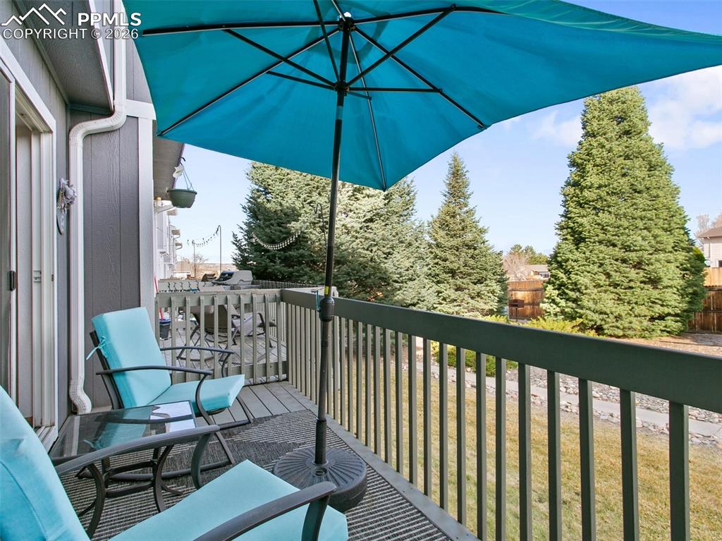 Image 30 of 48: Balcony