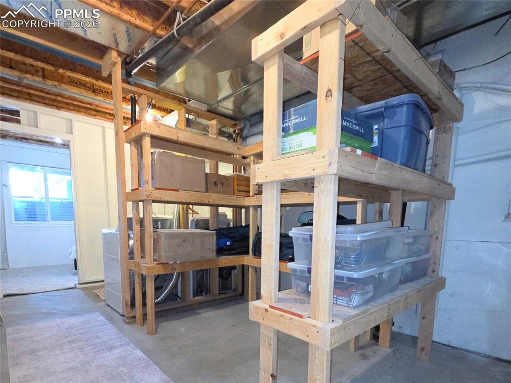 Image 33 of 48: Storage