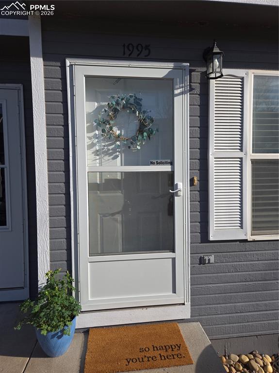 Image 35 of 48: Entry