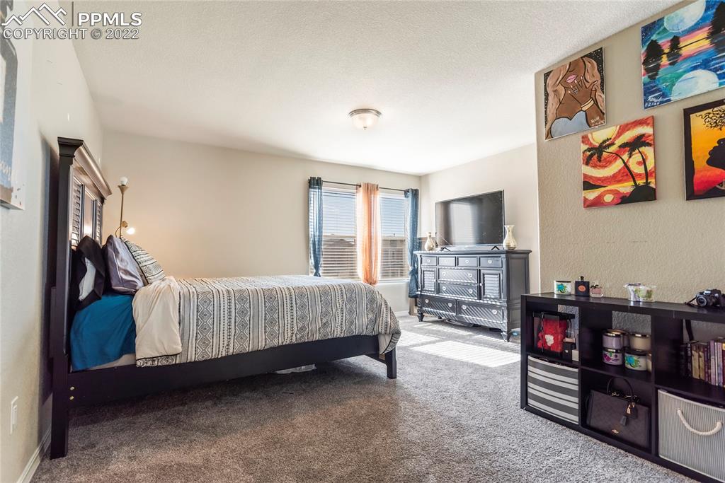 Listing 9405886, Image 12 of 19