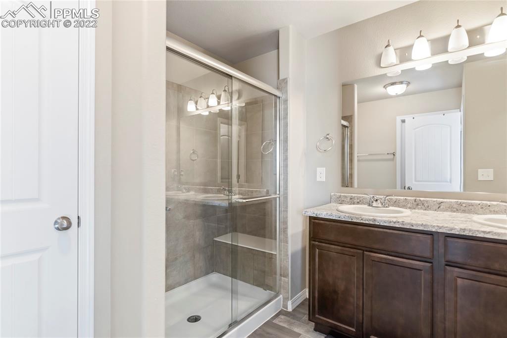 Listing 9405886, Image 14 of 19