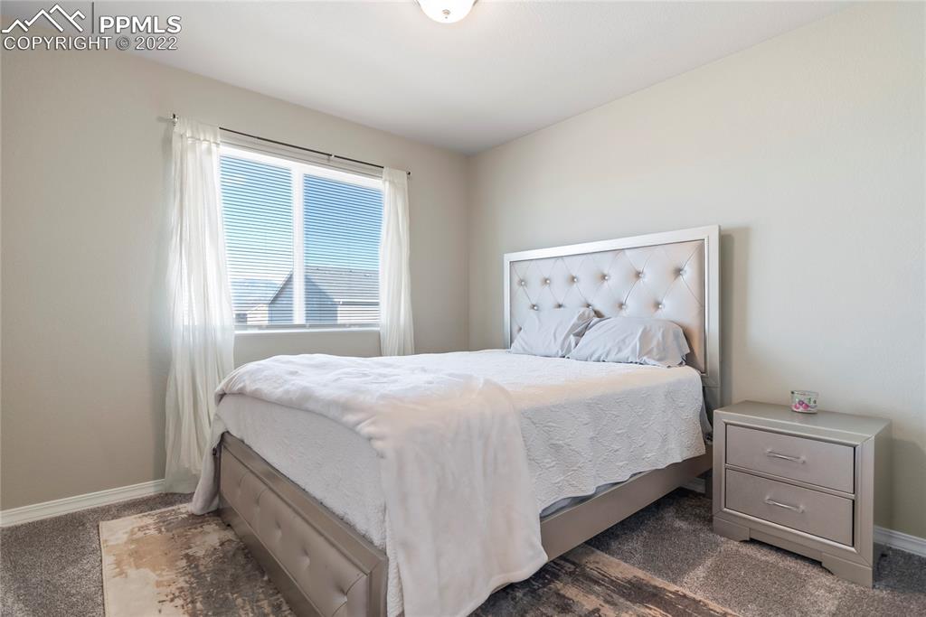 Listing 9405886, Image 16 of 19