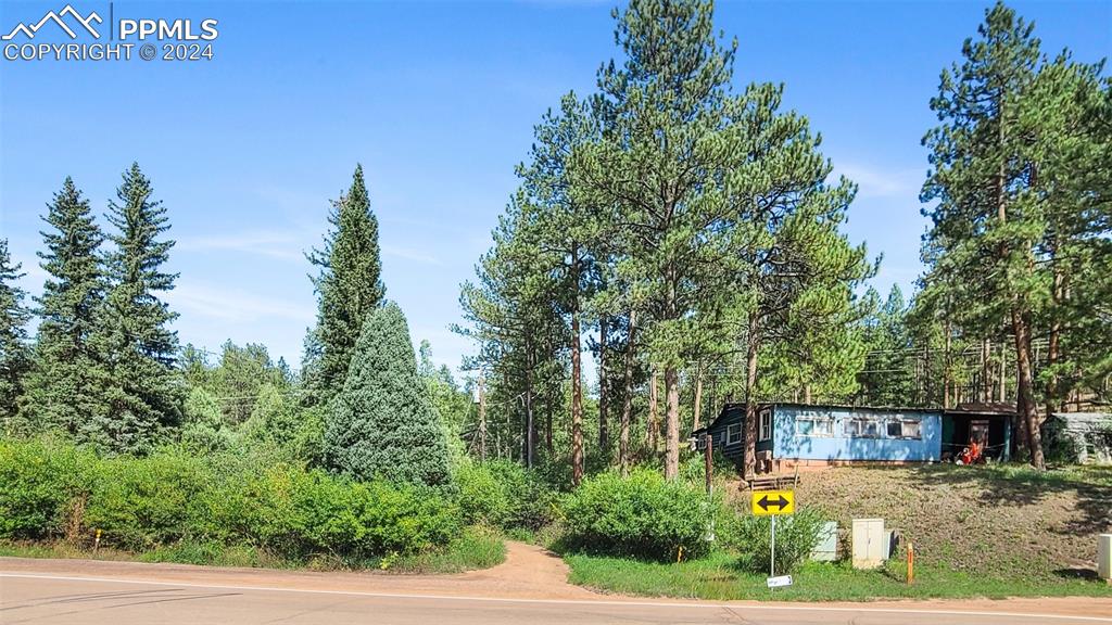 Image 10 of 27: Rampart Trailhead entry @ Sprucewood