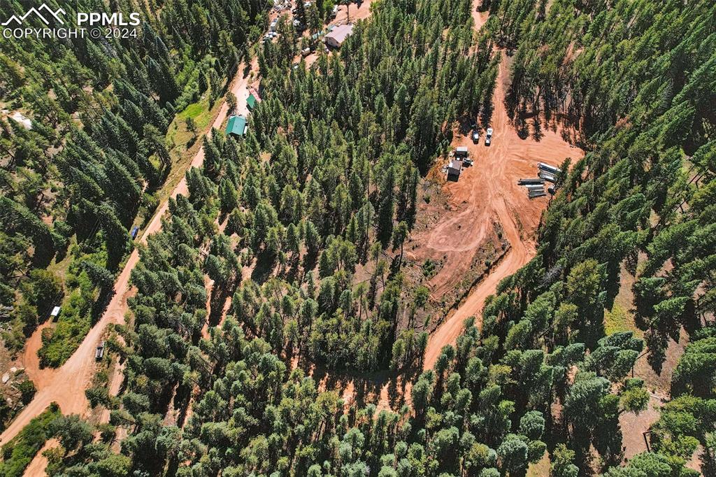 Image 16 of 27: Homesites