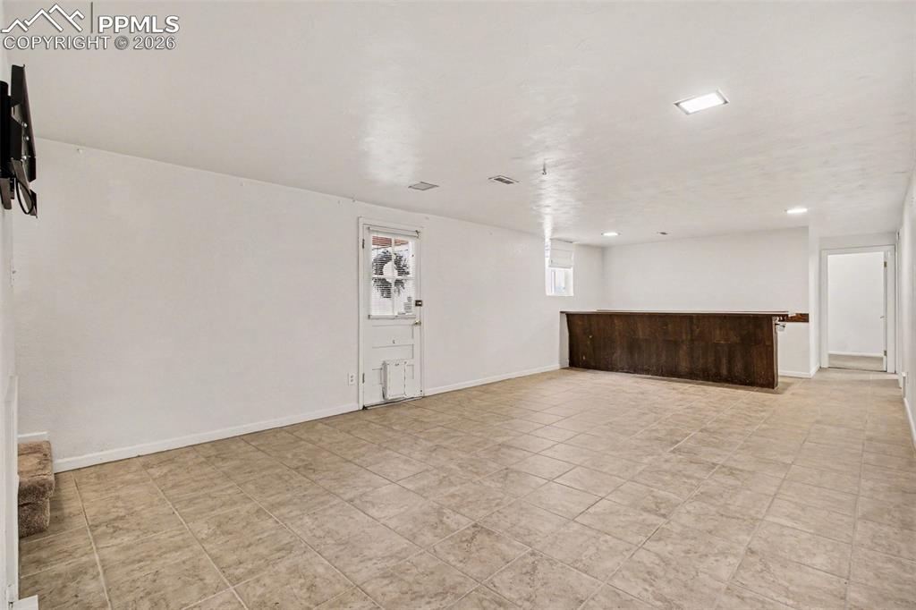 Image 20 of 33: Recreation Room