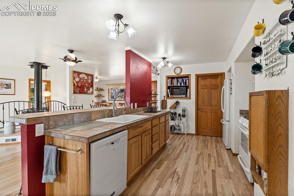 Image 21 of 45: Deep Country Sink with Upgraded Faucet and Filtered Water Dispenser