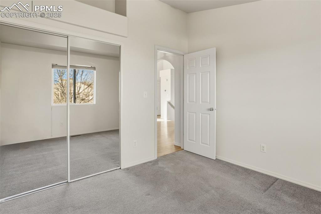 Image 17 of 42: Bedroom