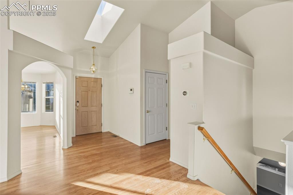 Image 5 of 42: Entry