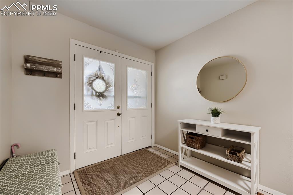 Image 2 of 27: Entry