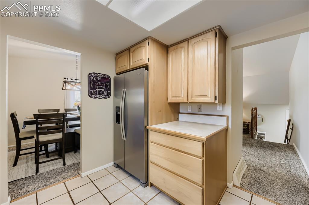 Image 6 of 27: Kitchen