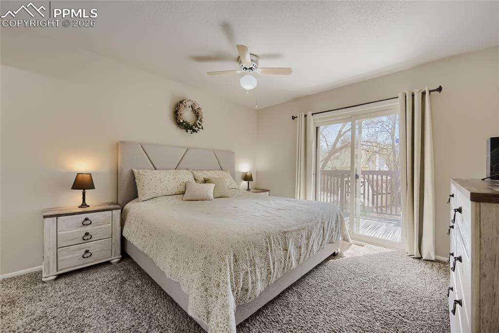 Image 8 of 27: Bedroom