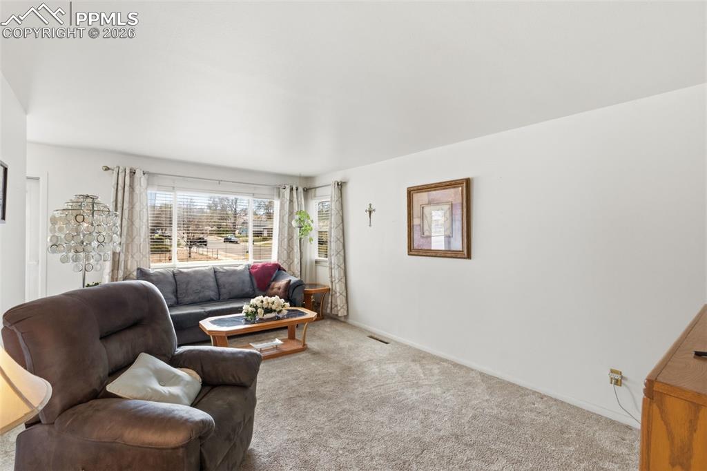 Image 4 of 28: Living Room