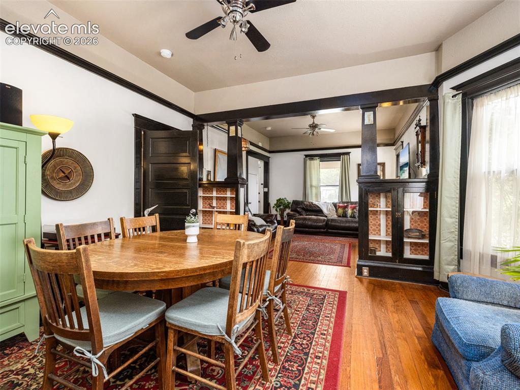 Image 8 of 36: Dining Area