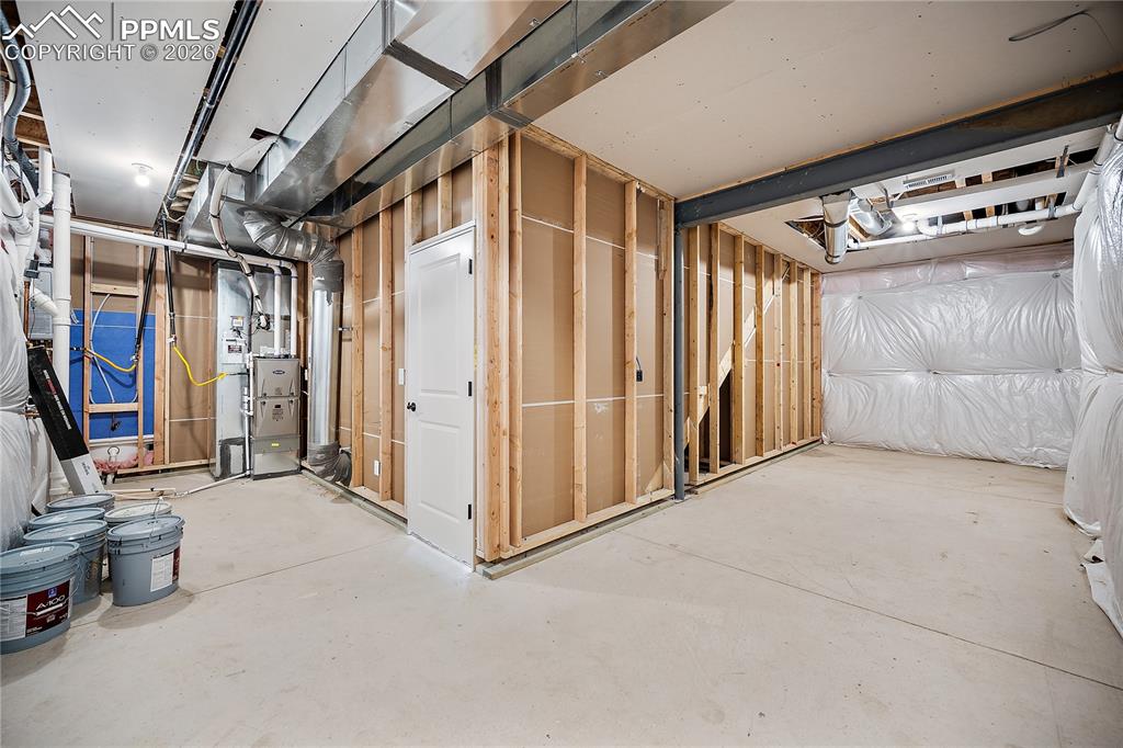 Image 32 of 33: Basement