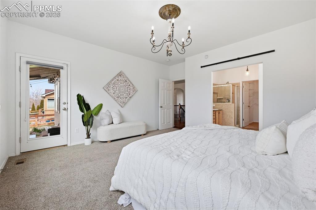 Image 17 of 35: Bedroom