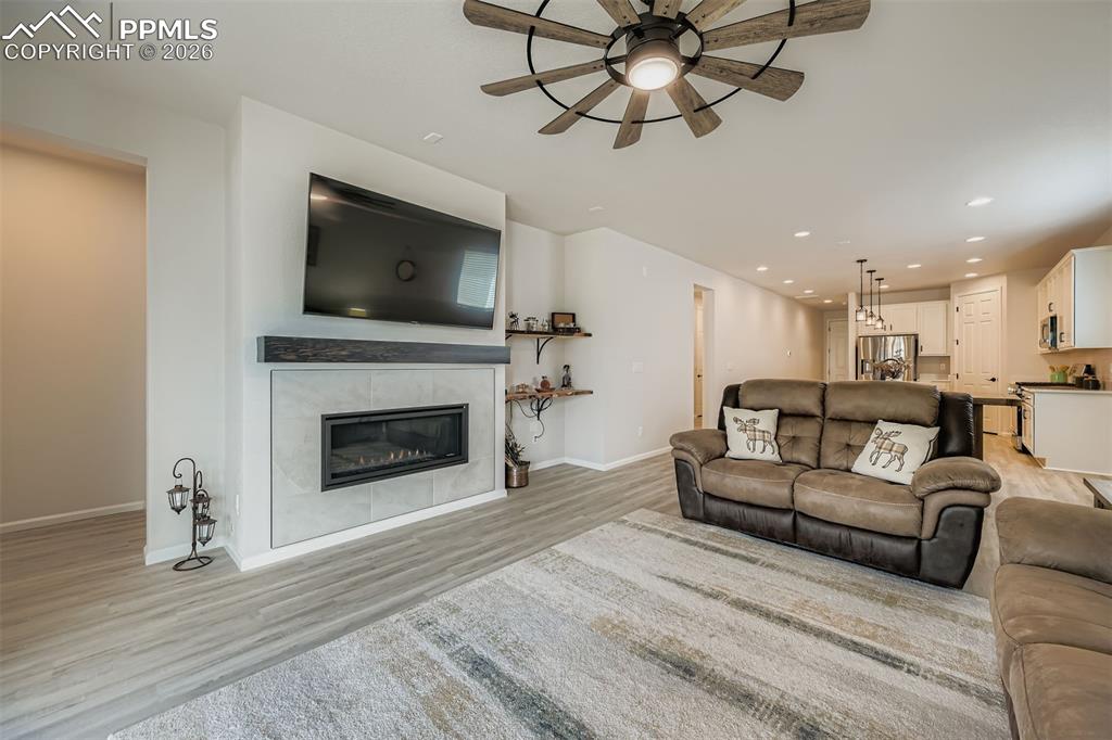 Image 6 of 29: Living Room