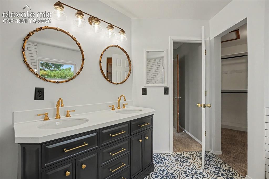 Image 19 of 40: Primary Bathroom