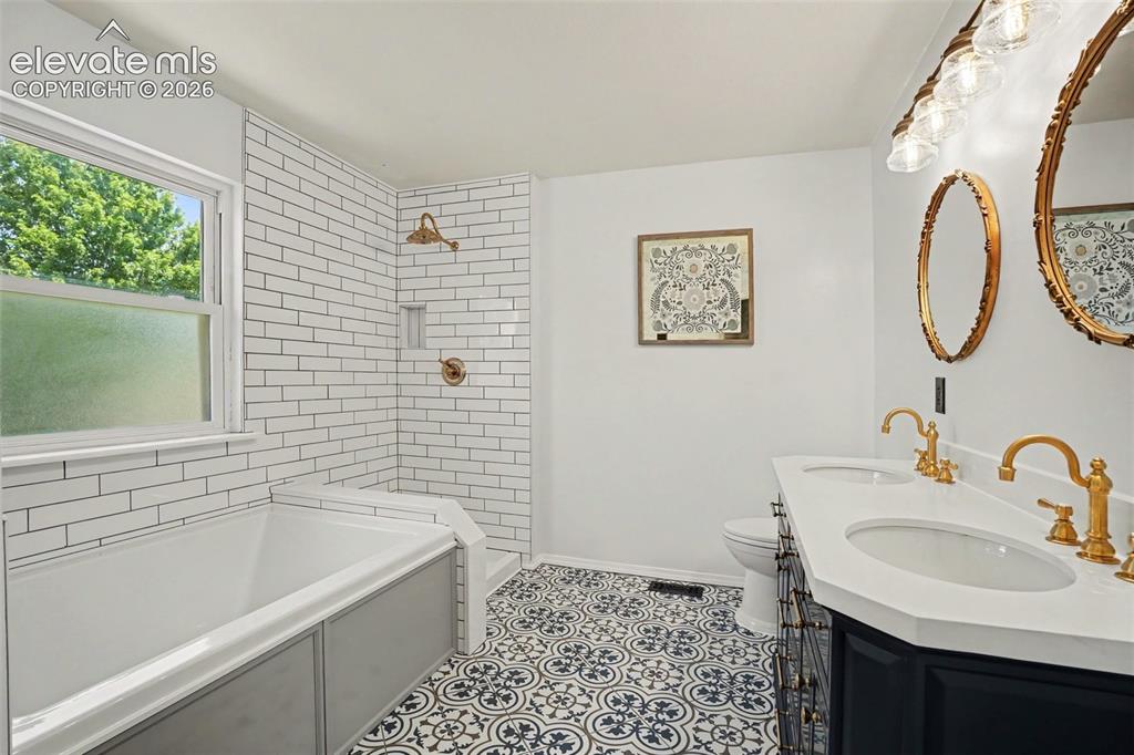 Image 20 of 40: Primary Bathroom