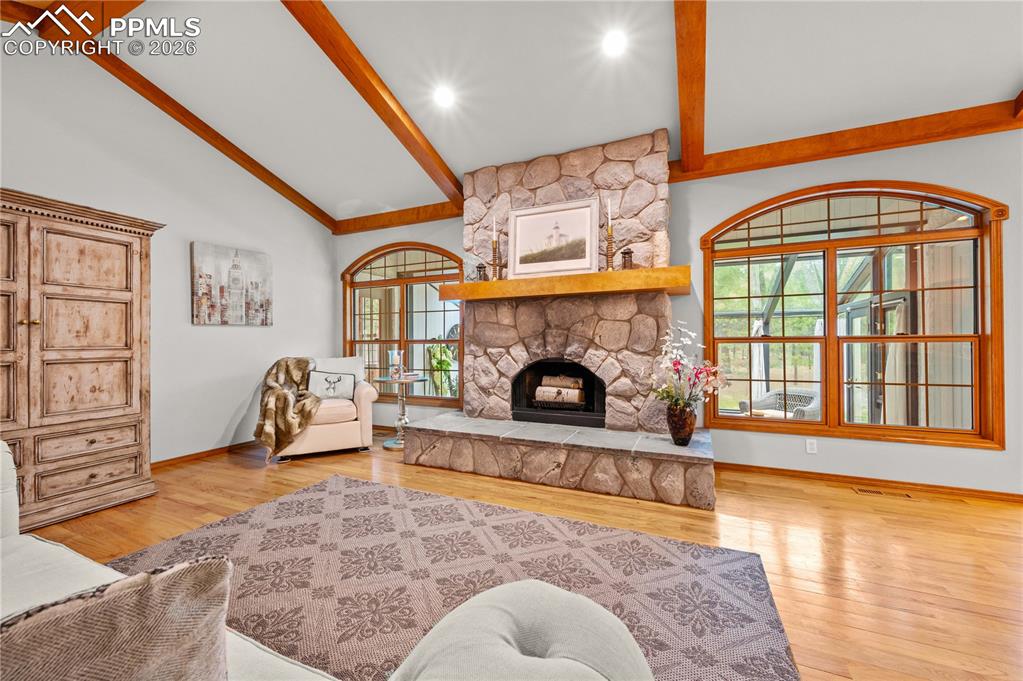 Image 11 of 41: Living Room