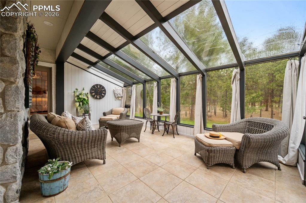 Image 20 of 41: Sun Room