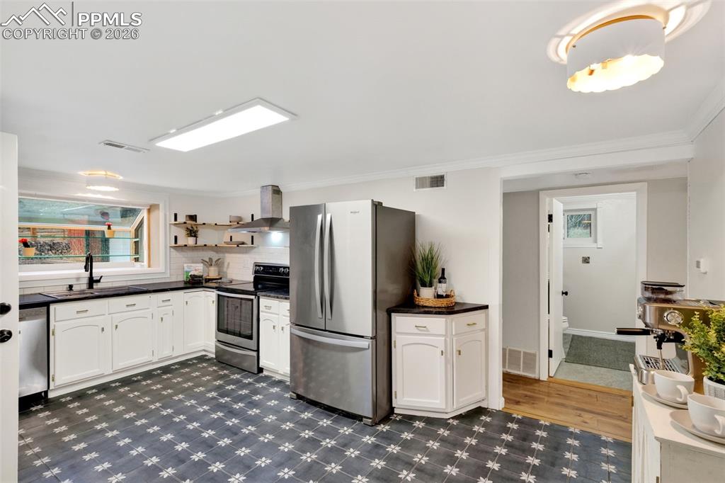 Image 13 of 34: No Description Available