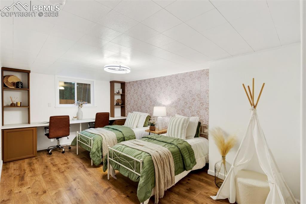 Image 23 of 34: 2nd bedroom