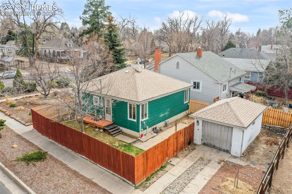 Image 2 of 50: Front of Structure