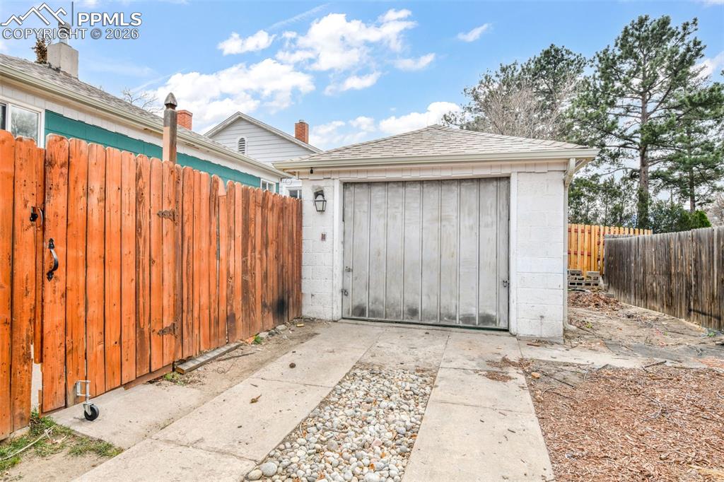 Image 32 of 50: Other