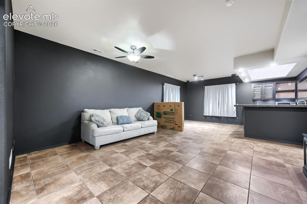 Image 19 of 30: Family Room
