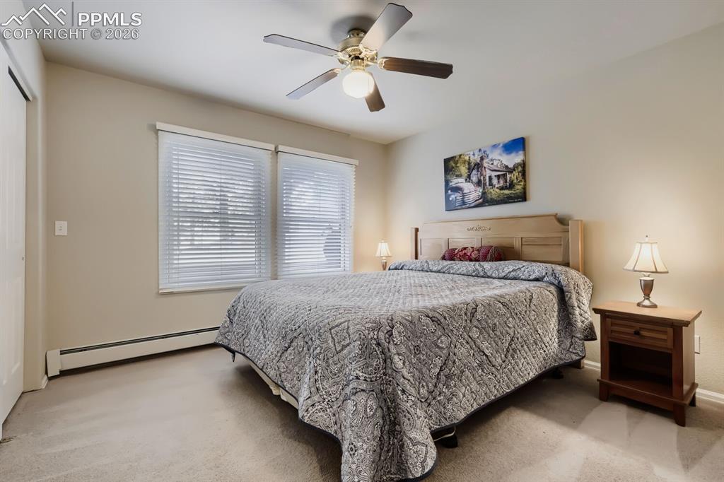 Image 26 of 50: Beautifully appointed with soak tub and shower