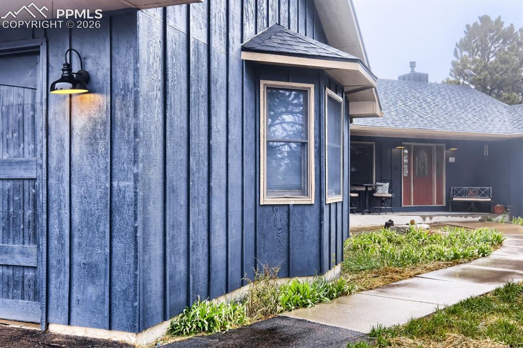 Image 5 of 50: HOA
