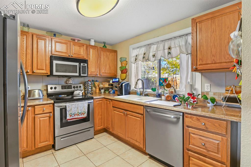 Listing 9426333, Image 7 of 20