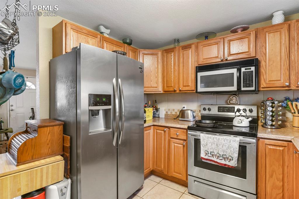 Listing 9426333, Image 8 of 20